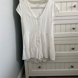 Elegant White V-Neck Women's Jumpsuit